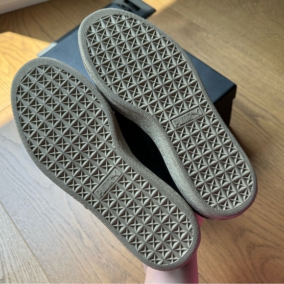 Puma Women Black Suede Heart Safari Trainers Sneaker - Size 7.5 - NWOT - Picture 7 of 8